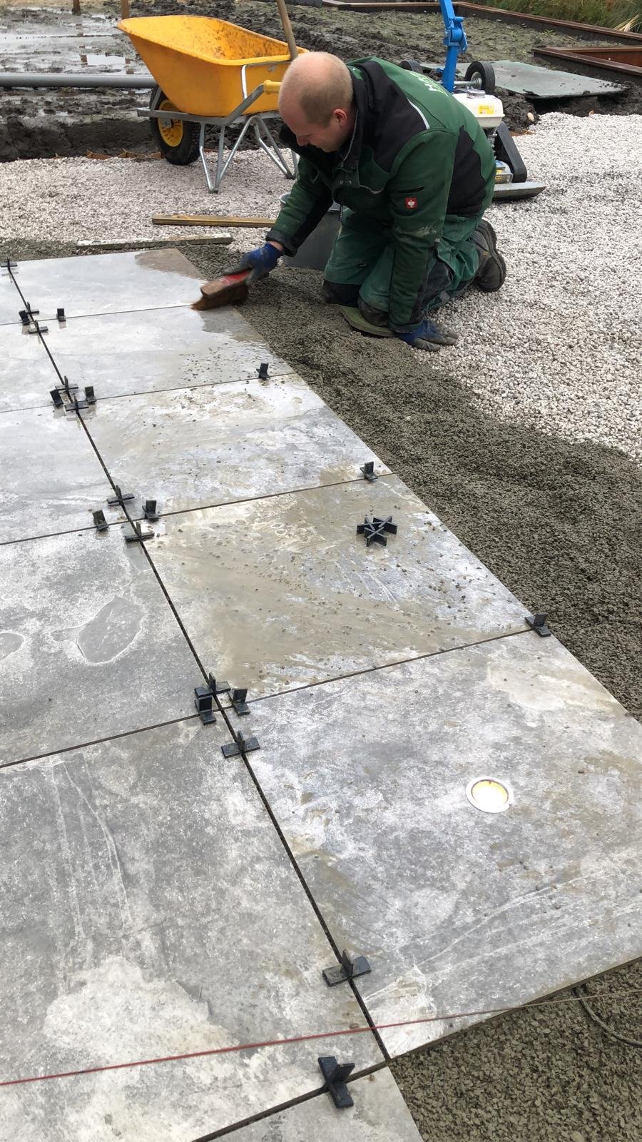 Aanleg romfix systeem niet dragende ondergrond verwerking keramische tegels Aanleg romfix systeem niet dragende ondergrond verwerking keramische tegels