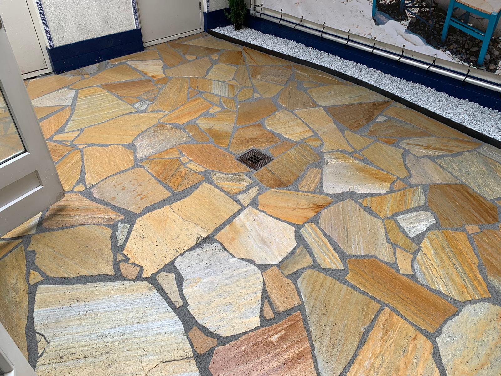 Patio Delft flagstones verwerkt op Romfix Patio Delft flagstones verwerkt op Romfix
